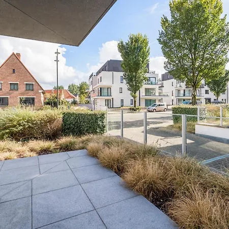 Ruim 1min Met Privé Parking